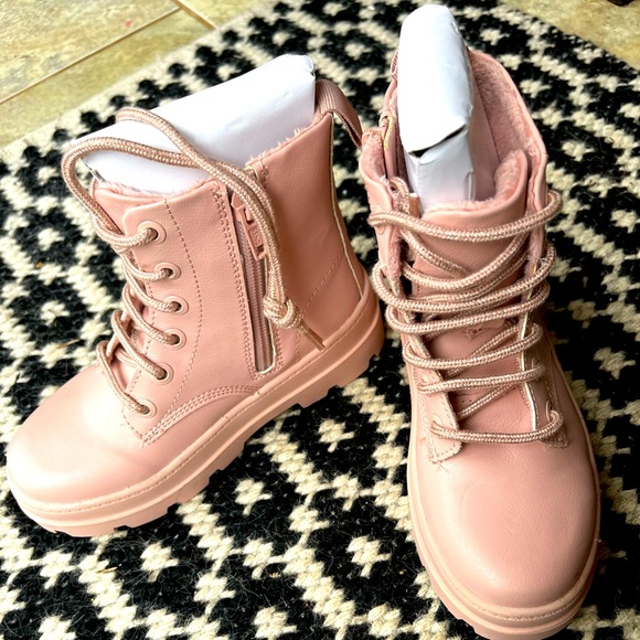 Girl toddler 10.5 H&M pink boots - Picture 2 of 4